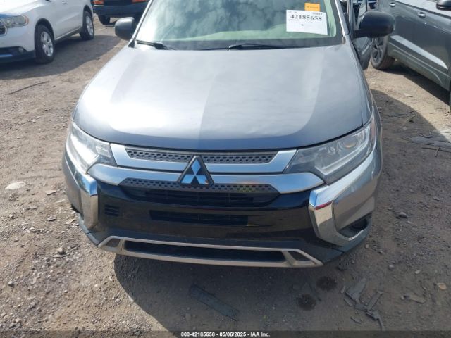 JA4AD2A3XKZ007527 Mitsubishi Outlander Es