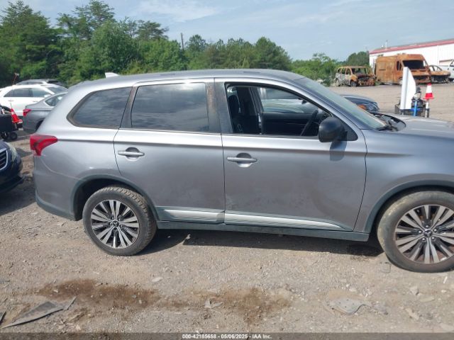 JA4AD2A3XKZ007527 Mitsubishi Outlander Es