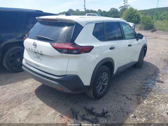 5N1BT3AA7NC706554 Nissan Rogue S Fwd