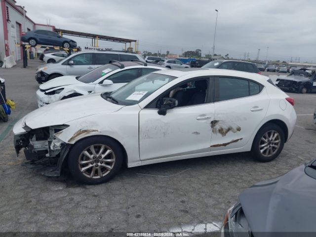 3MZBM1L77GM318603 Mazda Mazda3 I Touring