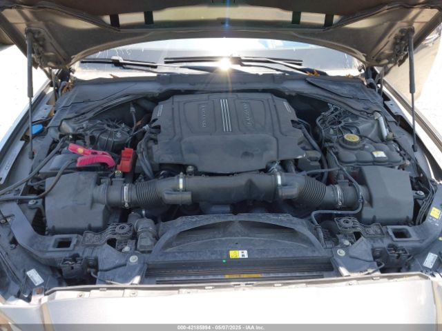 2016 JAGUAR XF SAJBF4BV3GCY00437 Photo 9