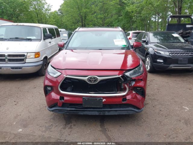 5TDGZRBH8MS094515 Toyota Highlander Xle