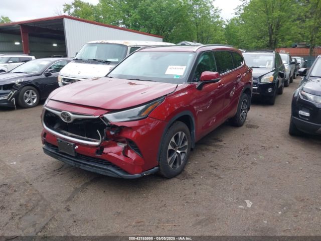 5TDGZRBH8MS094515 Toyota Highlander Xle