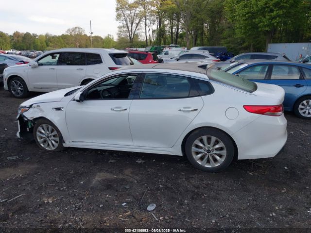 5XXGU4L35JG218077 KIA OPTIMA EX