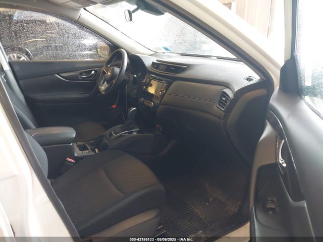 5N1AT2MV0KC766109 Nissan ROGUE SV