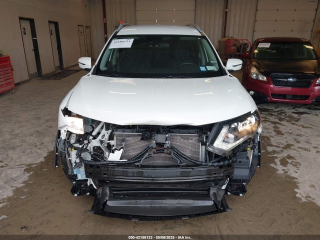 5N1AT2MV0KC766109 Nissan ROGUE SV