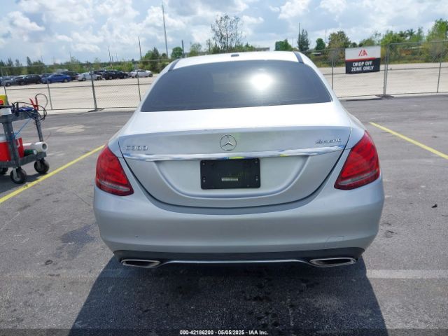 55SWF4KB9FU033375 Mercedes-Benz C 300 4matic/luxury 4matic/sport 4matic