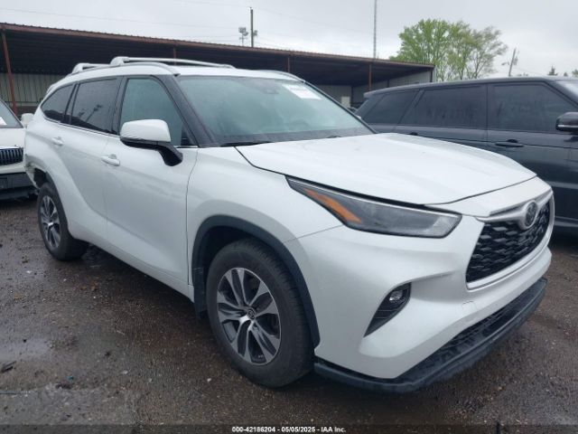 2022 TOYOTA HIGHLANDER 5TDGZRBH3NS571871
