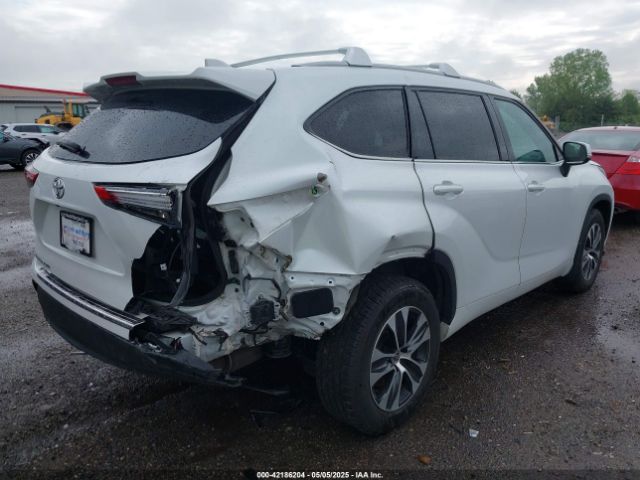 2022 TOYOTA HIGHLANDER 5TDGZRBH3NS571871 Photo 3
