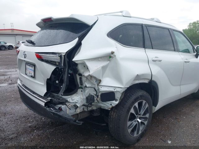2022 TOYOTA HIGHLANDER 5TDGZRBH3NS571871 Photo 5