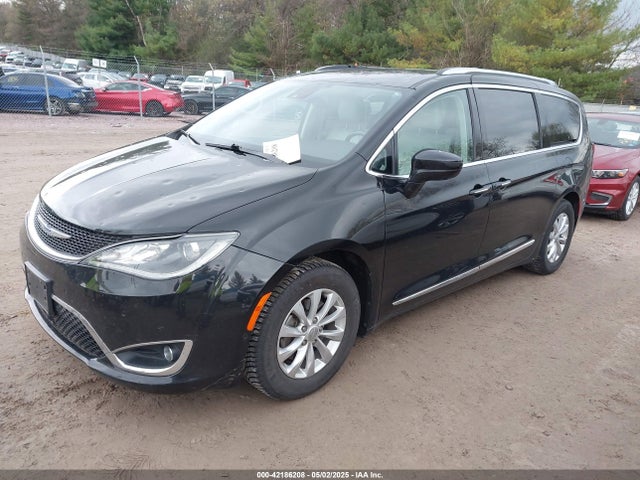 2C4RC1BG3JR233506 Chrysler Pacifica Touring L