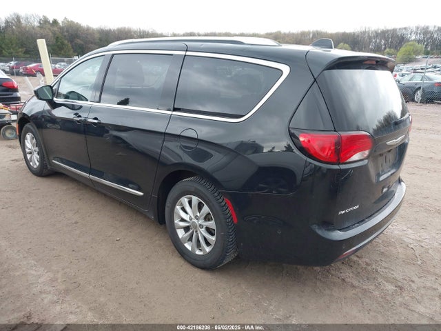 2C4RC1BG3JR233506 Chrysler Pacifica Touring L