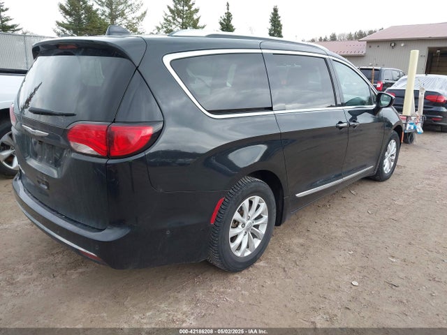 2C4RC1BG3JR233506 Chrysler Pacifica Touring L