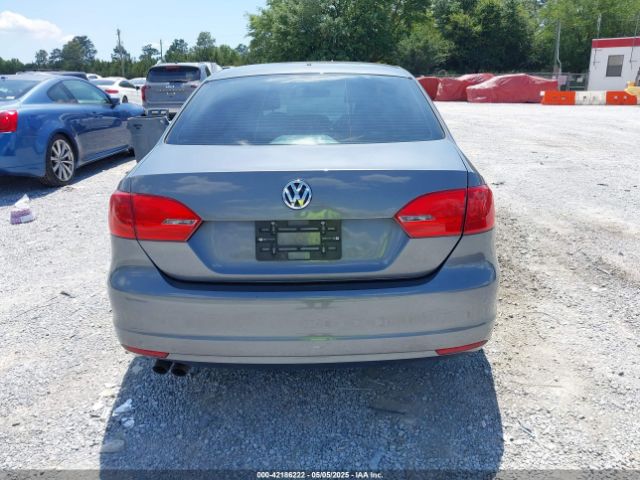 3VW2K7AJ6EM253571 Volkswagen Jetta 2.0l S