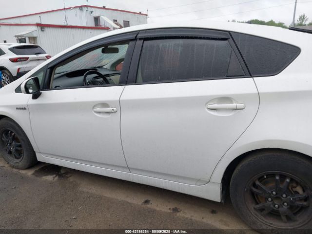 JTDKN3DUXE1819446 Toyota Prius Two