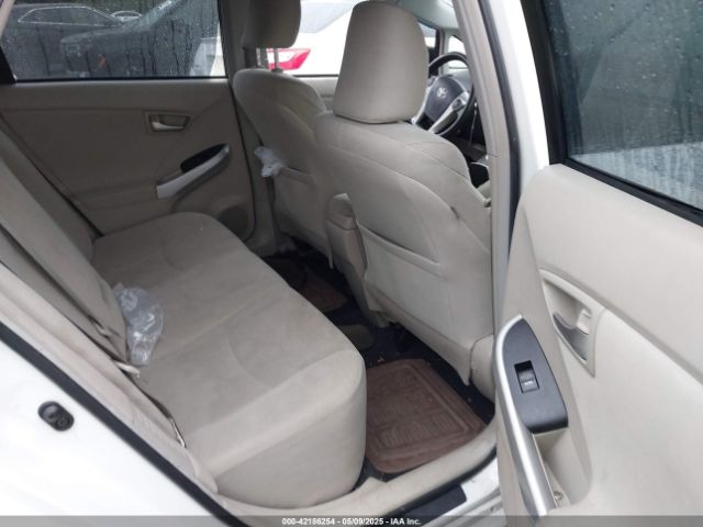 JTDKN3DUXE1819446 Toyota Prius Two
