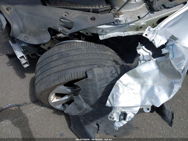 1G6AA5RXXE0105959 Cadillac Ats Standard