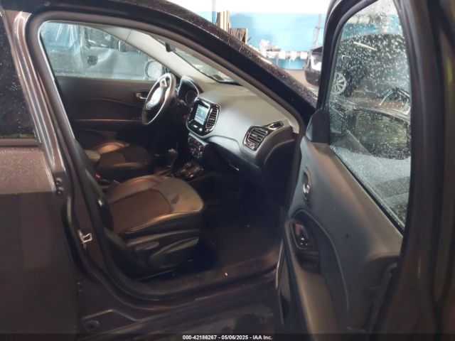 3C4NJDBB3MT526057 Jeep Compass Altitude 4x4