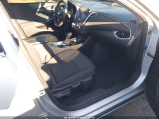 1G1ZD5ST1NF124453 Chevrolet Malibu Fwd Lt