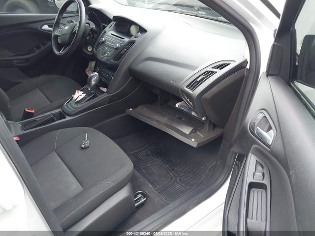 Ford FOCUS SE 2015 1FADP3K24FL292262 Image 5