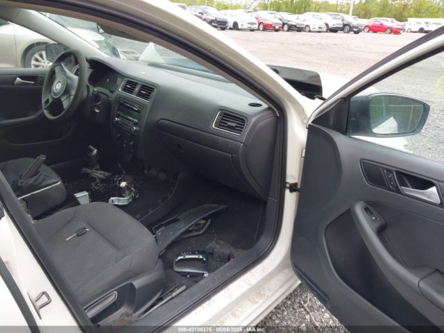3VW2K7AJ0EM367470 Volkswagen Jetta 2.0l S