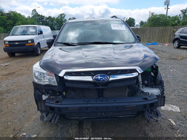JF2SJAGC1JH457450 Subaru Forester 2.5i Premium