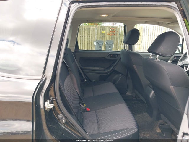 JF2SJAGC1JH457450 Subaru Forester 2.5i Premium