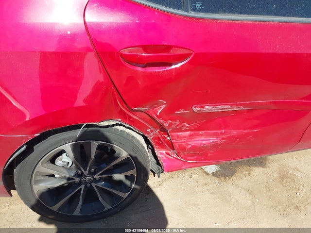 Toyota Corolla 2018 2T1BURHE6JC017619 Image 18