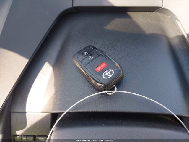 JTDACAAU7P3009676 Toyota Prius Le