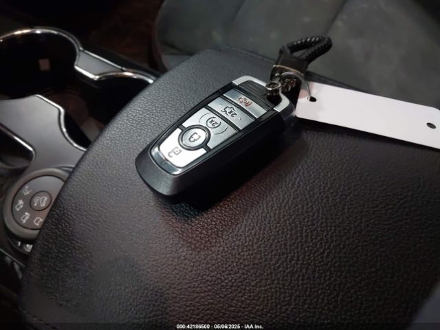 1FM5K8D89JGC40408 Ford EXPLORER XLT