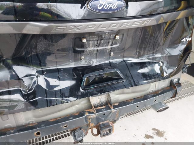 1FM5K8D89JGC40408 Ford EXPLORER XLT