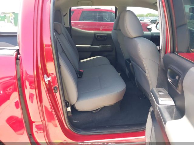 3TYAX5GN6NT060646 Toyota Tacoma Sr