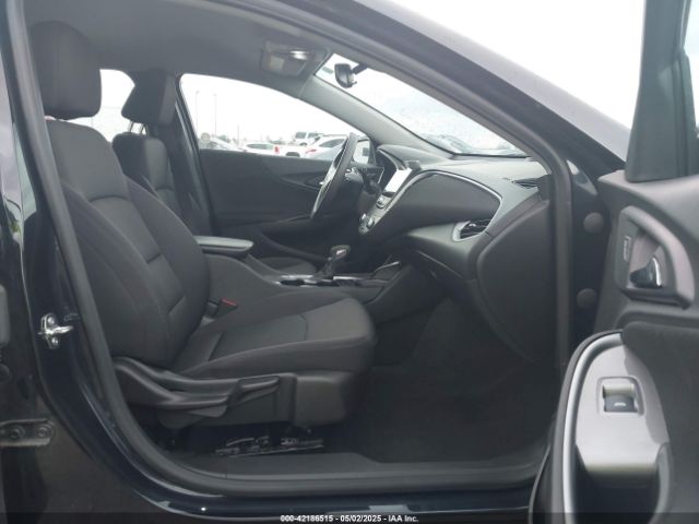 1G1ZD5ST7PF208358 Chevrolet Malibu Fwd 1lt