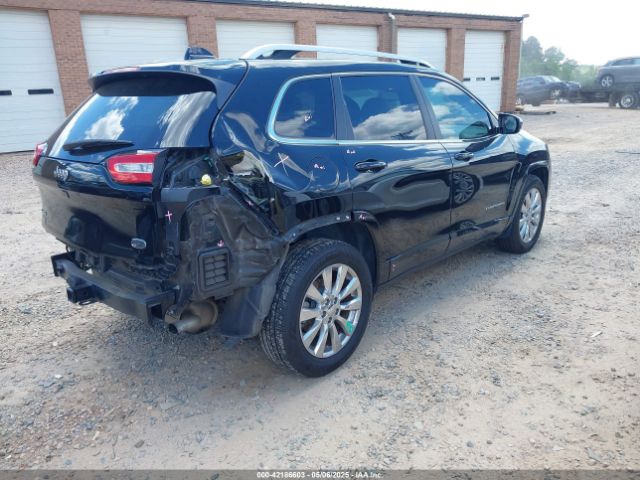 1C4PJMJS7HW589284 Jeep Cherokee Overland 4x4
