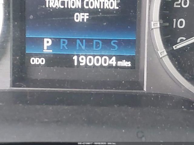 5TFDY5F10EX336141 Toyota Tundra Sr5 5.7l V8