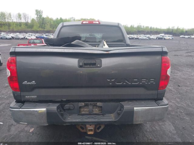 5TFDY5F10EX336141 Toyota Tundra Sr5 5.7l V8