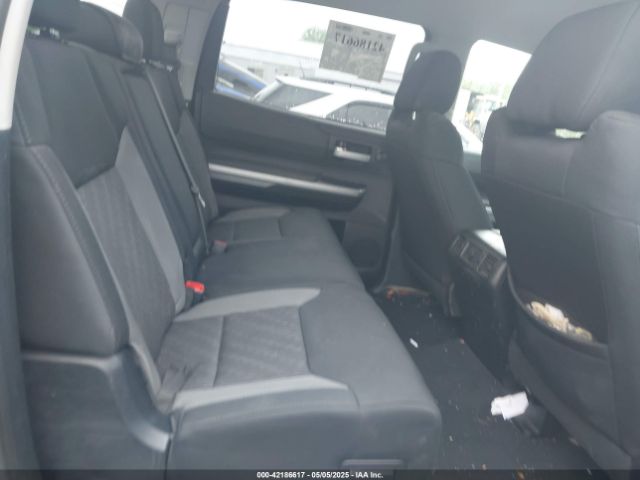 5TFDY5F10EX336141 Toyota Tundra Sr5 5.7l V8