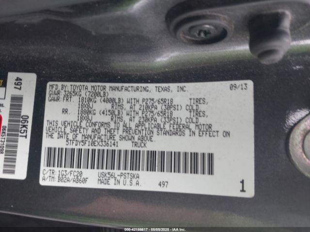 5TFDY5F10EX336141 Toyota Tundra Sr5 5.7l V8