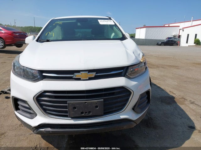 KL7CJKSB1HB260053 Chevrolet TRAX LS