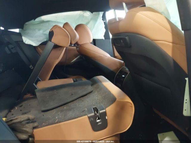 2023 BMW X6 5UXCY6C09P9N62584 Photo 7