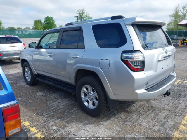 2021 TOYOTA 4RUNNER JTENU5JR4M5931111 Photo 2