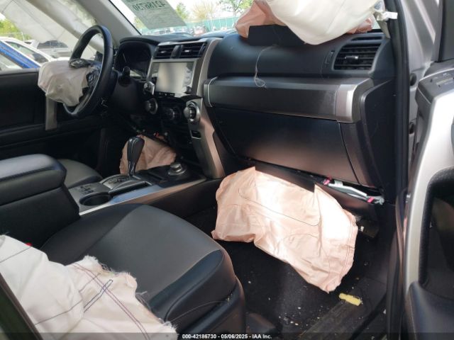 2021 TOYOTA 4RUNNER JTENU5JR4M5931111 Photo 4