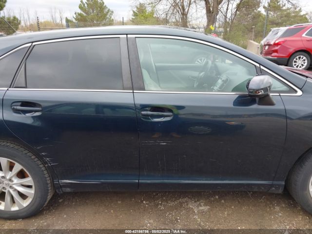 4T3ZA3BB1FU090428 Toyota VENZA LE