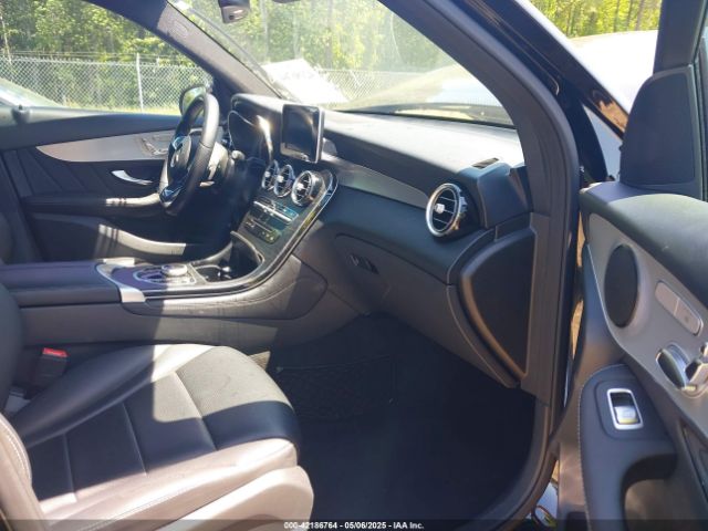 2019 MERCEDES-BENZ GLC 300 WDC0G4JB2KV126704 Photo 4