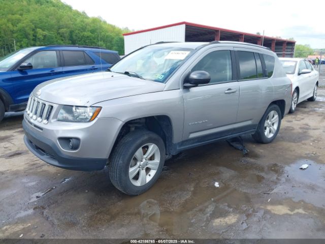 1C4NJDBB7GD556625 Jeep Compass Sport