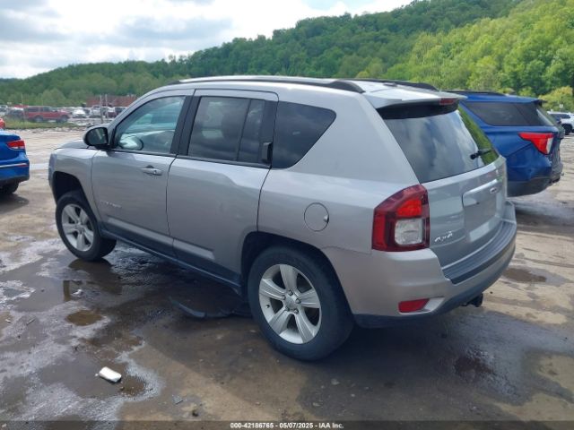 1C4NJDBB7GD556625 Jeep Compass Sport