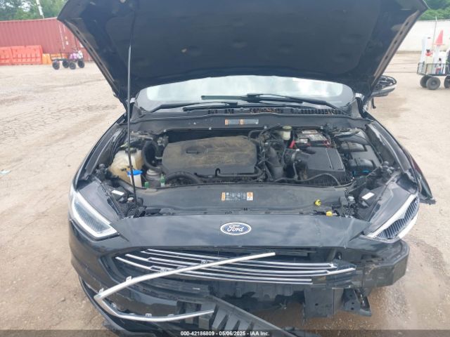 3FA6P0HD8HR114178 Ford FUSION SE