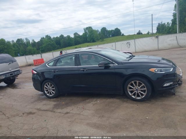 3FA6P0HD8HR114178 Ford FUSION SE