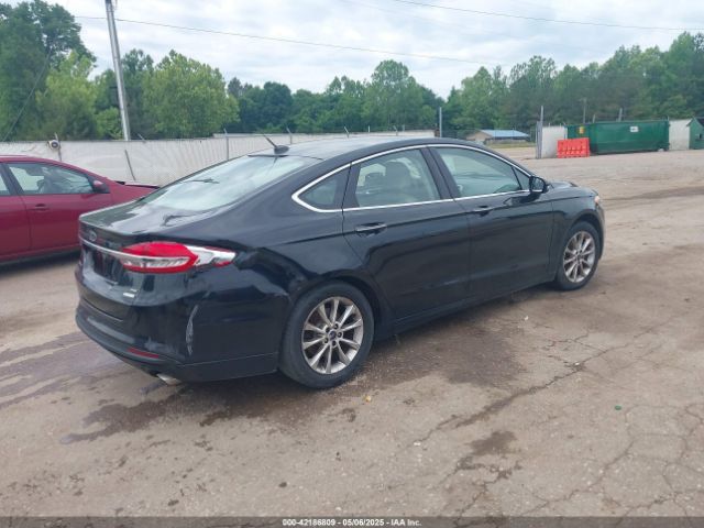 3FA6P0HD8HR114178 Ford FUSION SE