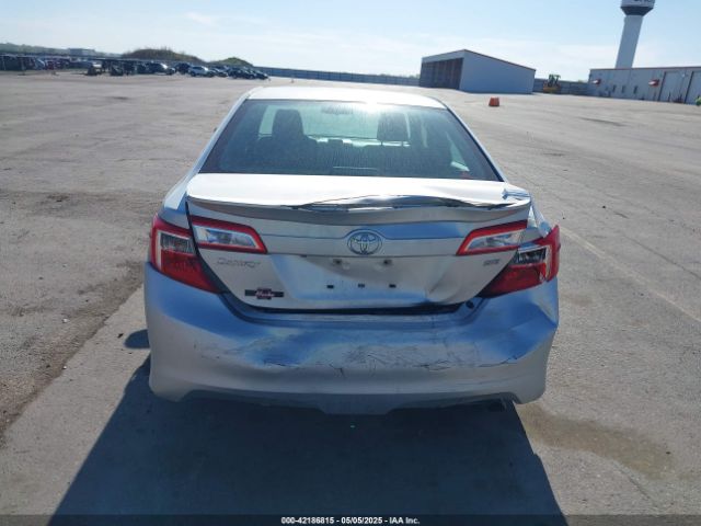 4T1BF1FK2EU435488 Toyota CAMRY SE